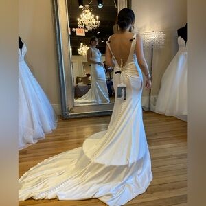 Elegant Ivory Satin V-Back Bridal Gown